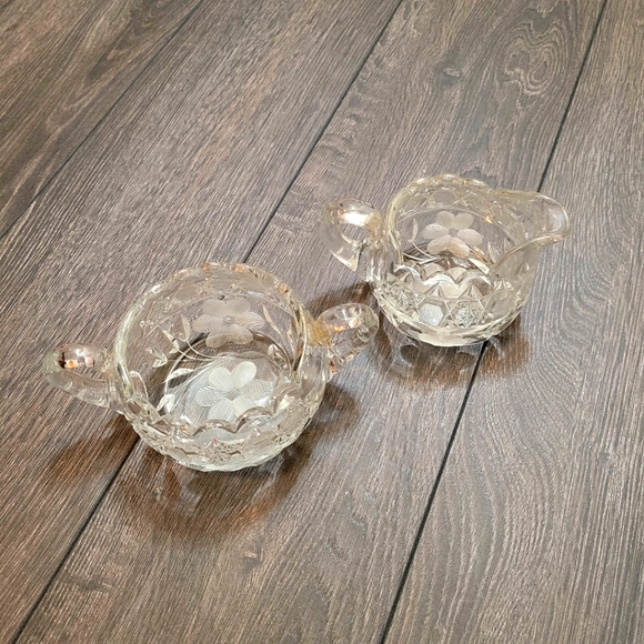 Cream and Sugar set - Picture 2 of 7